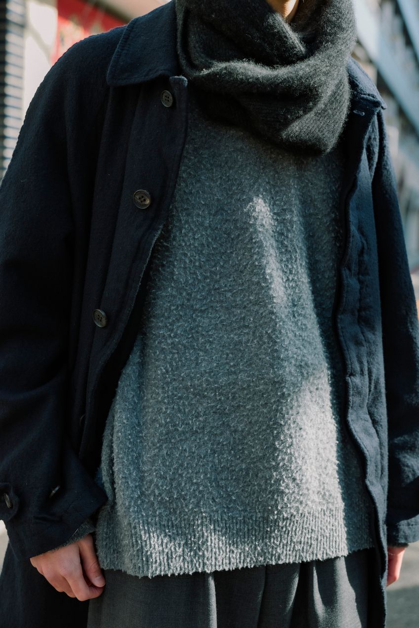 コート派必見の最旬スナップ集！オーセンティックなトレンチからミリタリーまで網羅 - 8枚目の画像