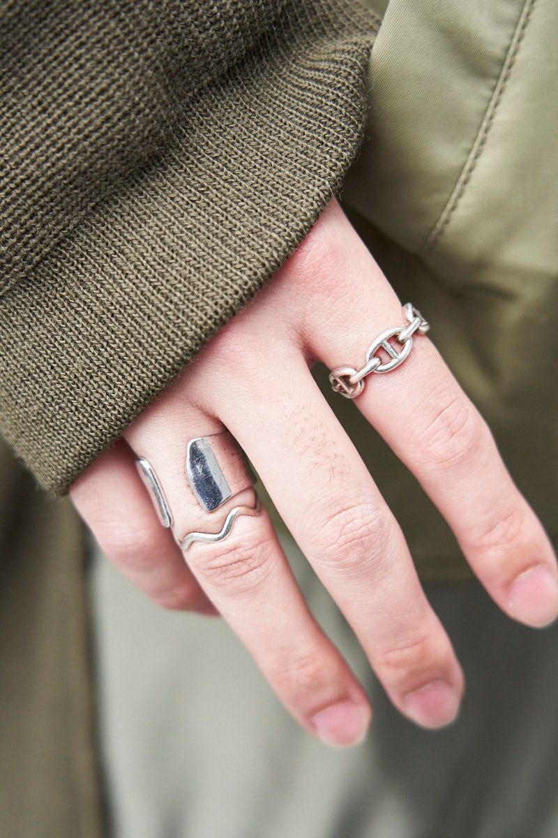 ミハラヤスヒロのコートコーディネート | 260215-0652-06 佐藤慎一郎 8枚目の写真