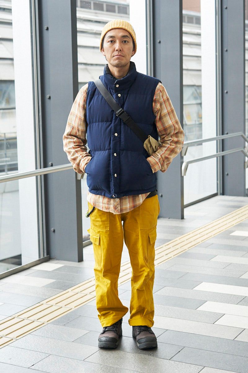 クレセントダウンワークスのダウンベストコーディネート | 260215-0657-01 山内 2枚目の写真