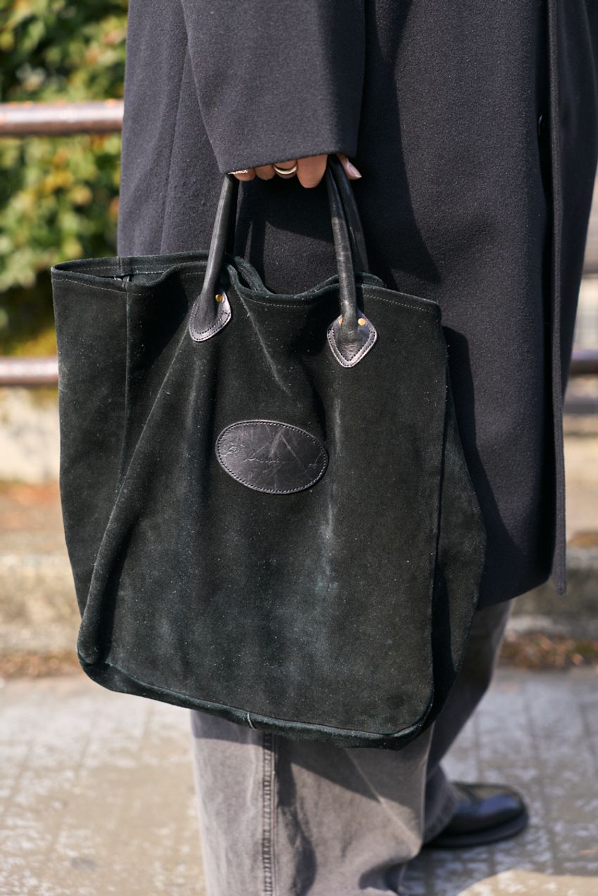 きれいめからミリタリーまで、“ロングコート”の着こなし方法は街の大人から学べ！ - 4枚目の画像