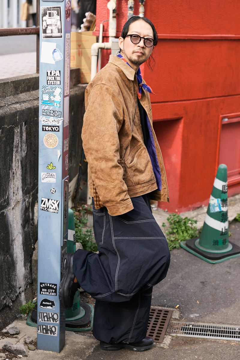 ジャケット ニードルズ  Tシャツ ユナイテッドアローズ  パンツ ワンフィフス  シューズ ナイキ  眼鏡 ジンズ  バッグ スロウ  スカーフ イルビゾンテ  リング ニードルズ  リング2 ゴンドラ  リング3 830