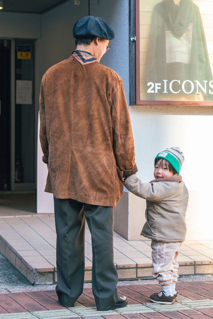 クラシックな「きちんとジャケット」が密かに流行中!?  街のリアルコーデをパパラッチ - 6枚目の画像