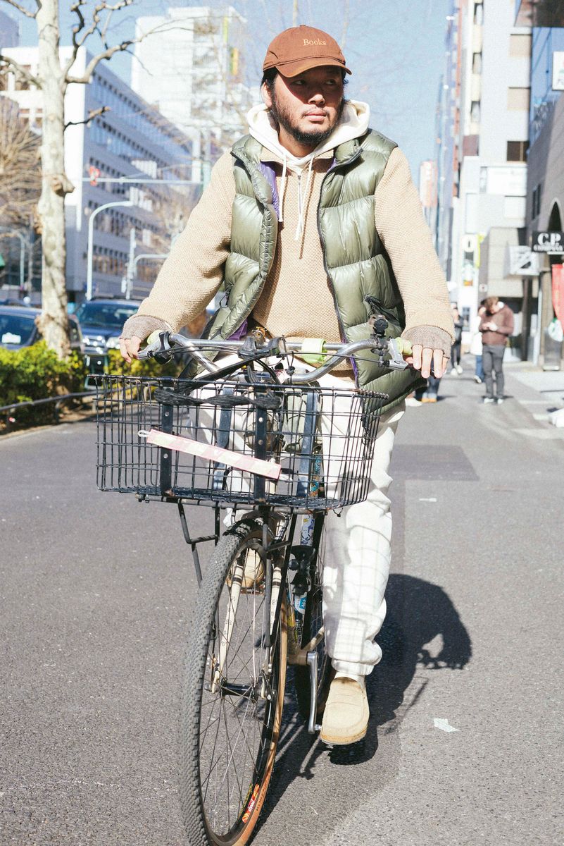 ピルグリムサーフ+サプライ×ナンガのダウンベストコーディネート | 260223-0756-06 西村尚悟