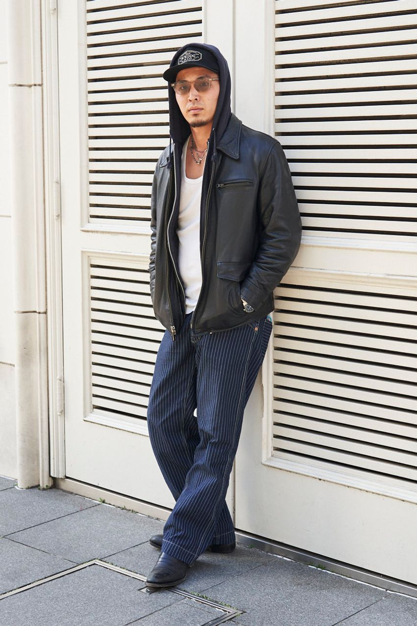 “レザー派”か“シャカシャカ派”が人気を二分？ ぽかぽか陽気の「アウターは何を着る？」を街角調査 - 6枚目の画像