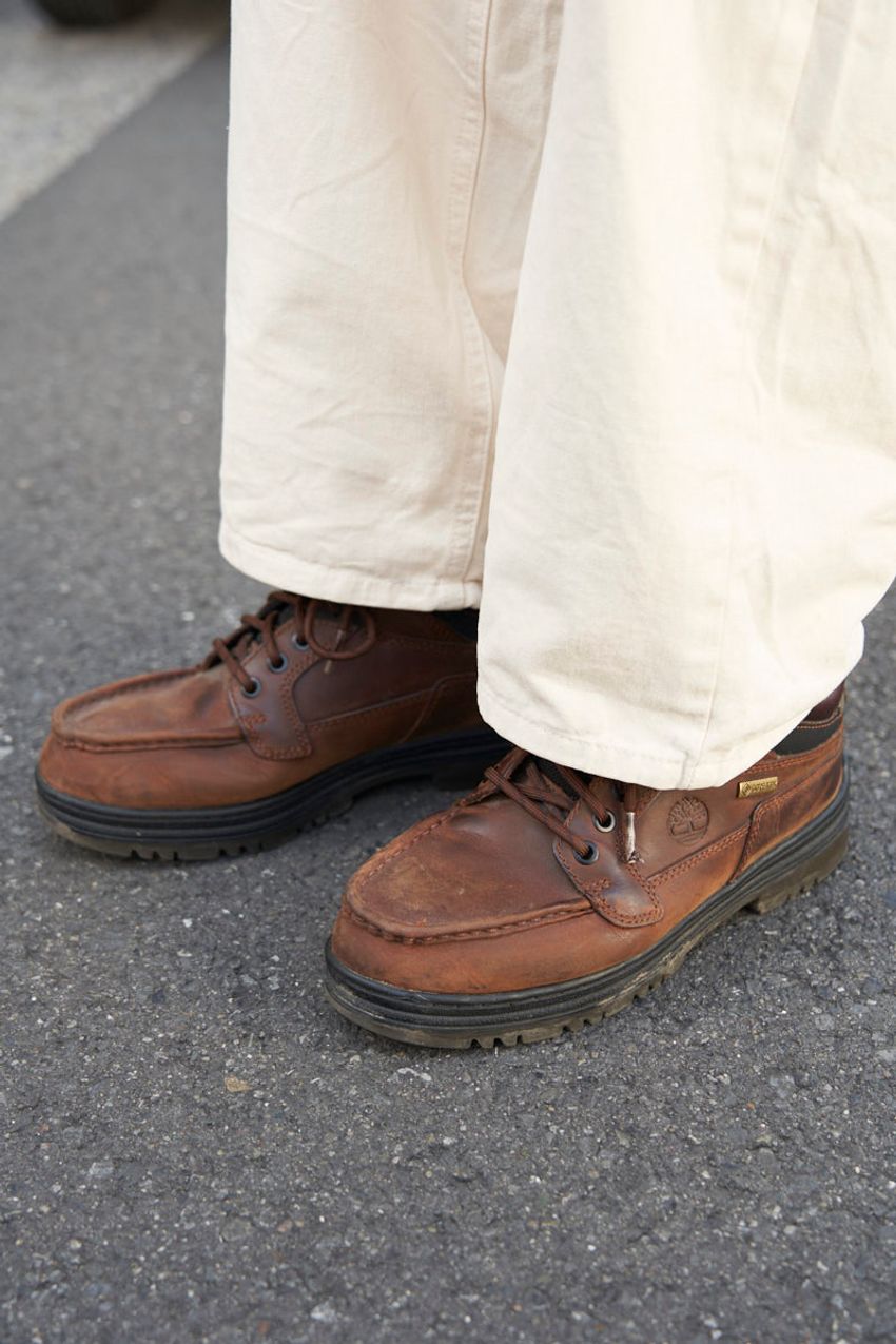 春の一軍服“スウェット”コーデ好例をスナップで！ユニクロ、ロスアパetc.洒落者たちの愛用品 - 3枚目の画像