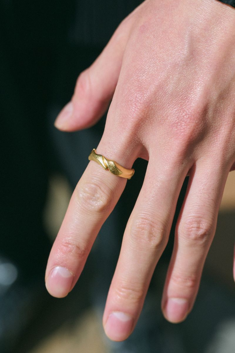 イッセイミヤケのジャケットコーディネート | 260307-0945-34 溝渕 蓮 8枚目の写真