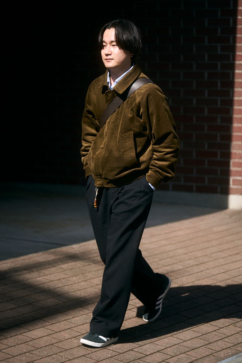 まだまだ人気は継続中！装いに渋みを与える「ブラウン」コーデの最新実例集 - 6枚目の画像