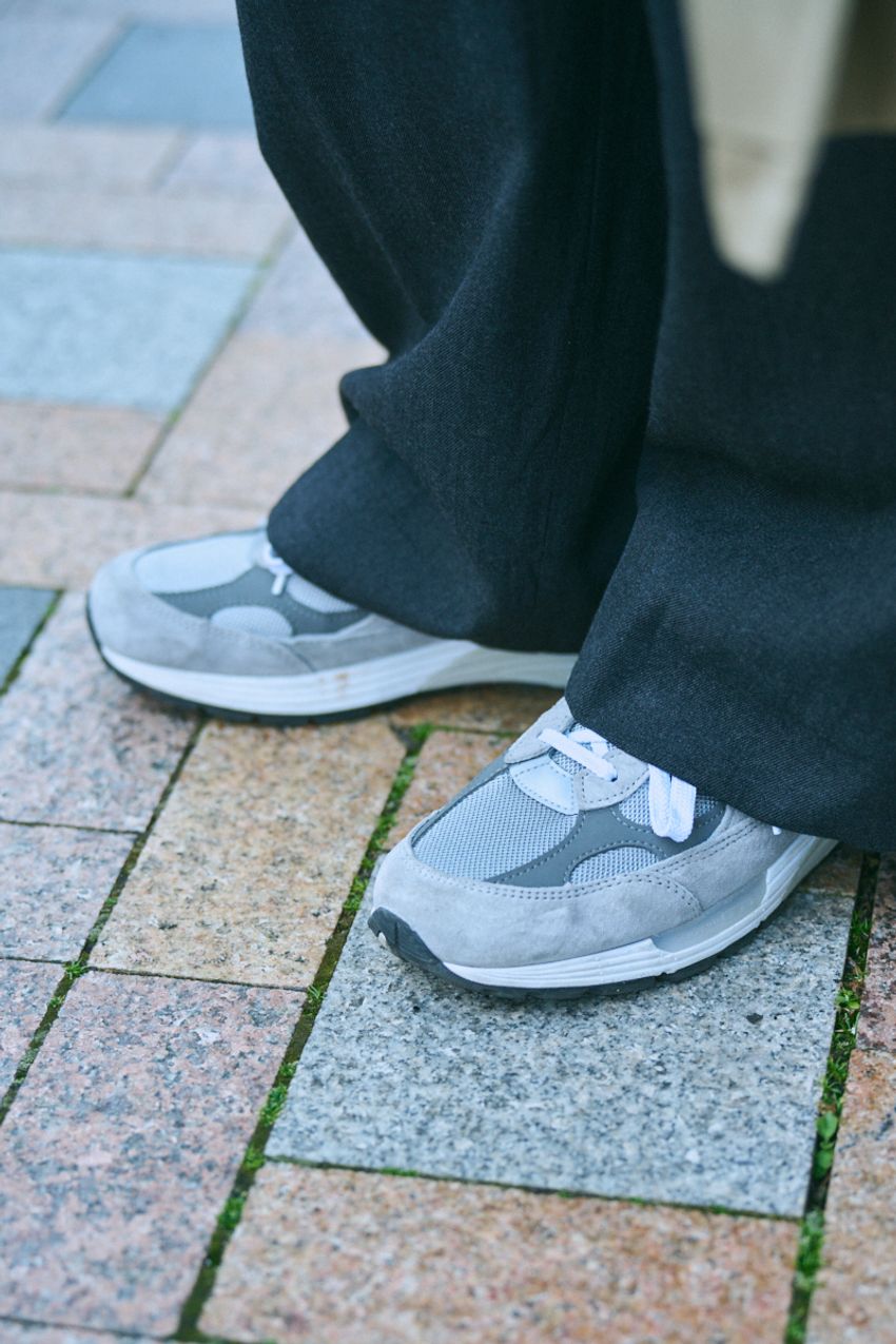 使える靴No.1「グレーのニューバランス」！洒落者5名の履きこなし術をスナップで - 3枚目の画像