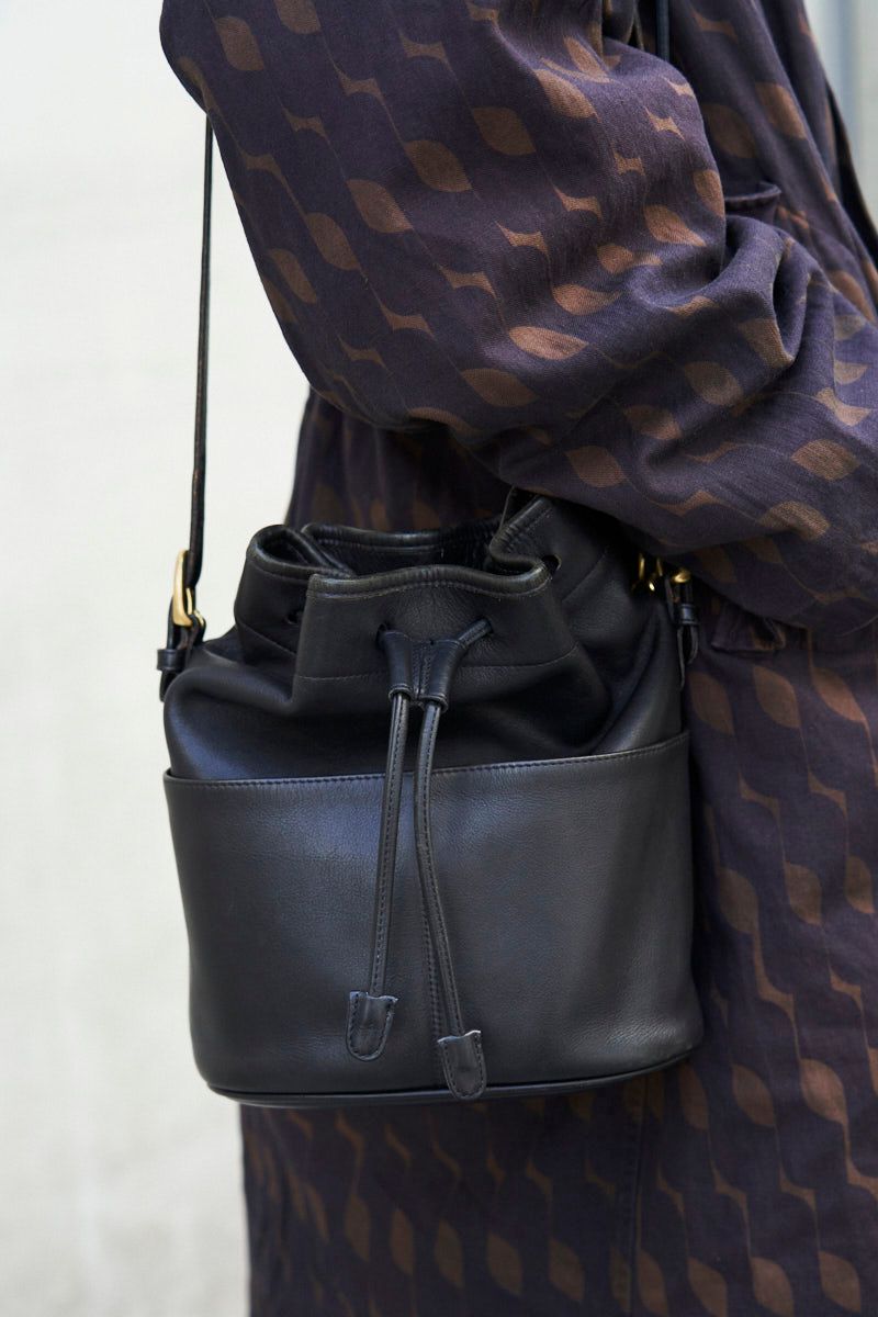 ドリスヴァンノッテンのコートコーディネート | 260318-0953-48 加藤 6枚目の写真