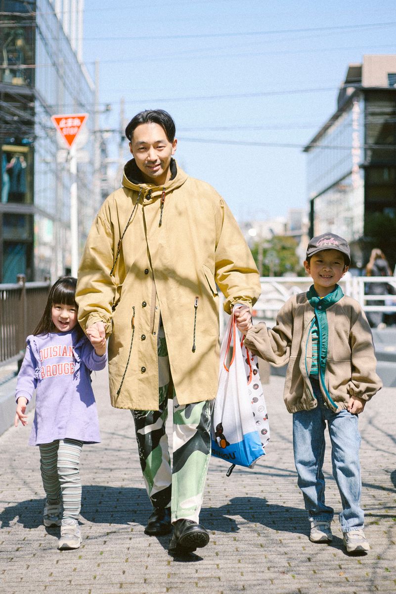 サイエンスロンドンのコートコーディネート | 260326-0924-28 平島 裕 2枚目の写真