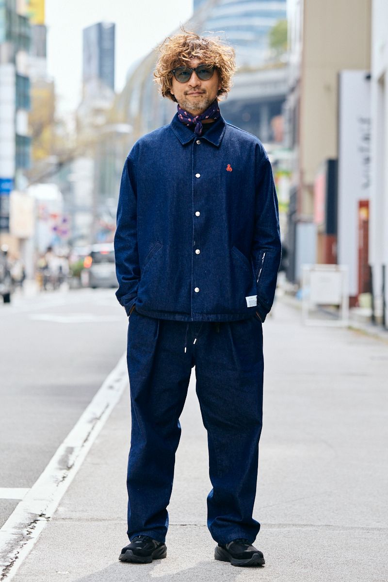 Gジャン、デニム＝ともにソフネット×ディッキーズ