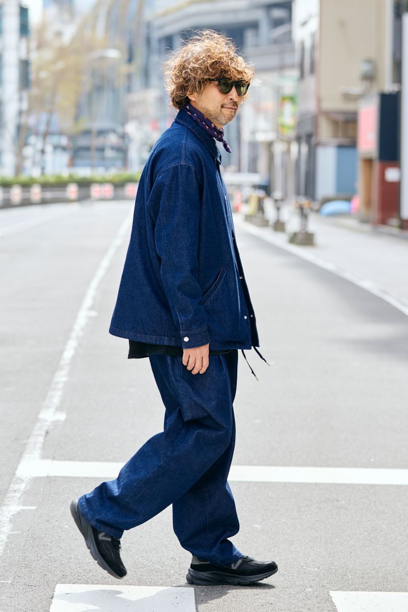 Gジャン ソフネット×ディッキーズ  Tシャツ 不明  デニム ソフネット×ディッキーズ  シューズ ニューバランス  眼鏡 金子眼鏡  リング トムウッド