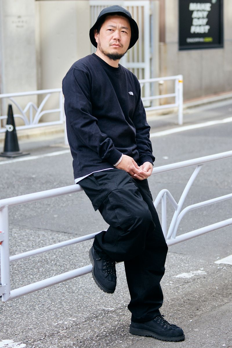 Tシャツ、パンツ＝ともにザノースフェイス