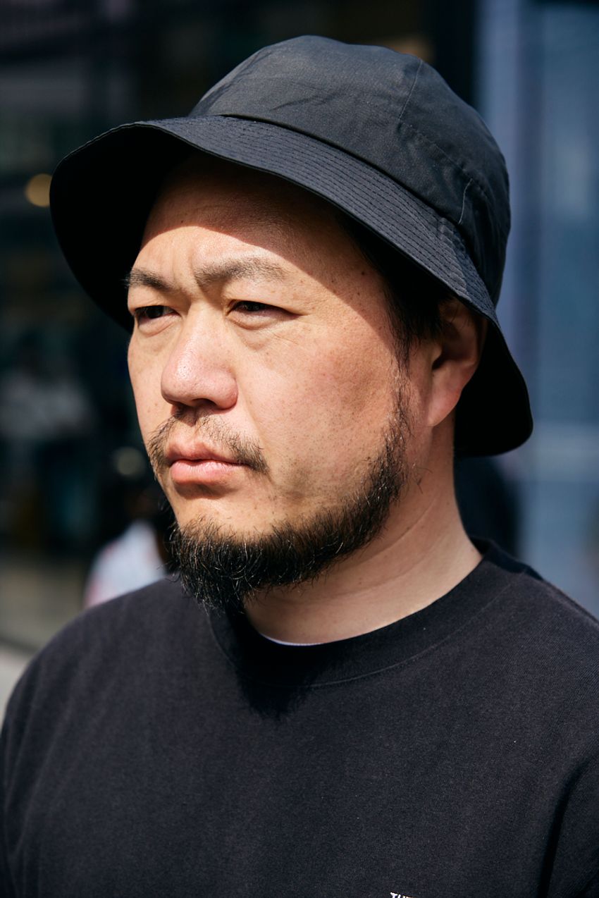 キャップ、ニット帽、バケハetc.“春の帽子”をコーデの決め手にした5名の洒落者をスナップ！ - 5枚目の画像