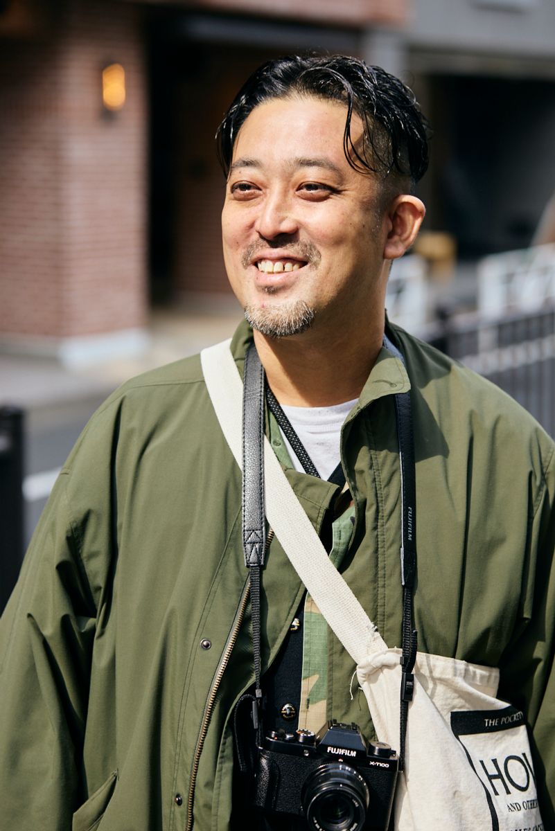 プラスフェニックス×フリークスストアのコートコーディネート | 260326-1042-34 板花洋平 5枚目の写真