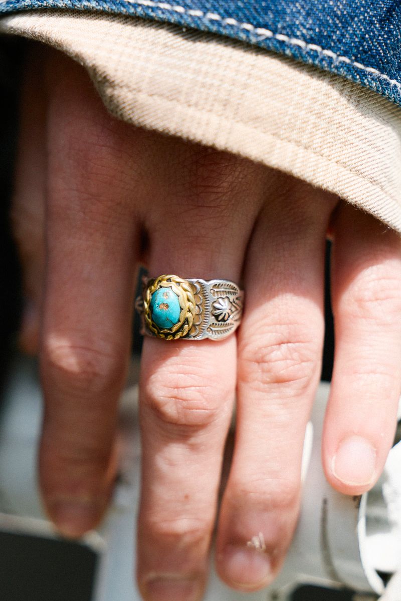 リーバイスのGジャン、Tシャツコーディネート | 260402-0253-17 宇内 彰 11枚目の写真