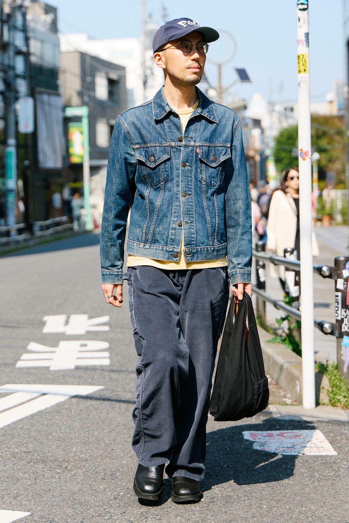 Gジャン、デニム＝ともにリーバイス