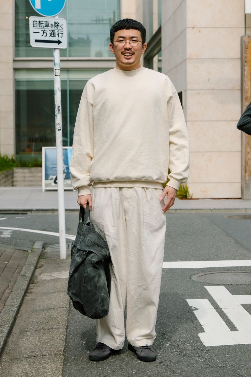 グラフペーパーのスウェットコーディネート | 260404-0926-14 川原成道 2枚目の写真