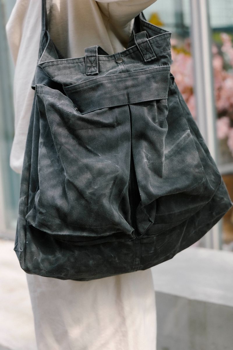 グラフペーパーのスウェットコーディネート | 260404-0926-14 川原成道 6枚目の写真