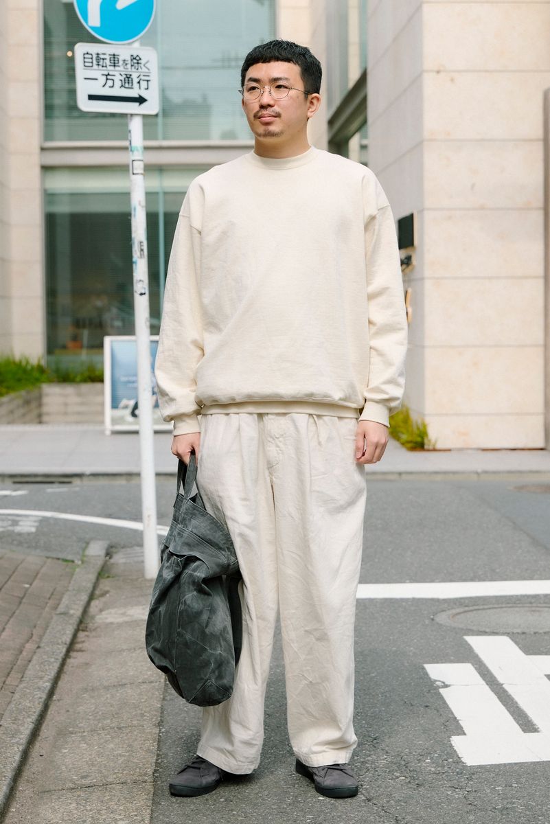 グラフペーパーのスウェットコーディネート | 260404-0926-14 川原成道 3枚目の写真