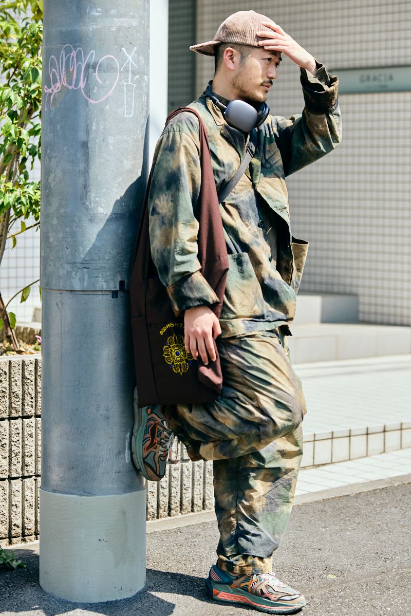 ジャケット、パンツ＝ブルーナボイン