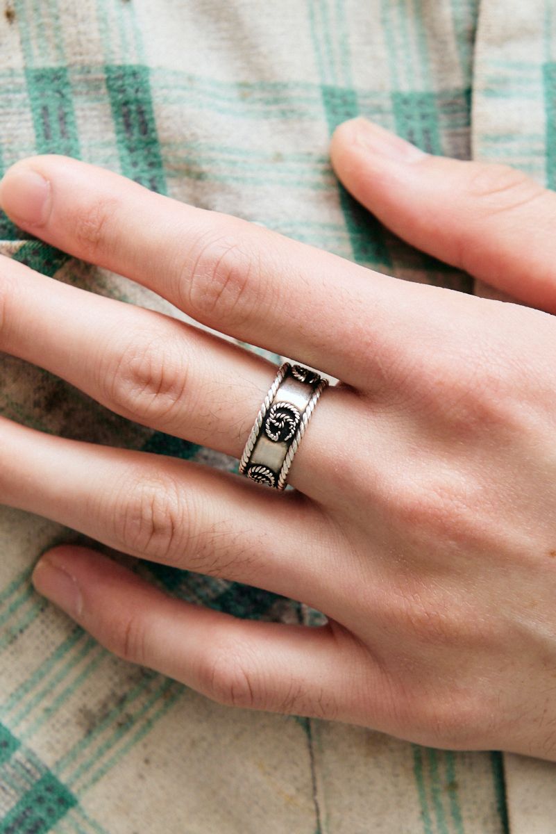 タウンクラフトのシャツコーディネート | 260408-1252-42 作道大夢 8枚目の写真