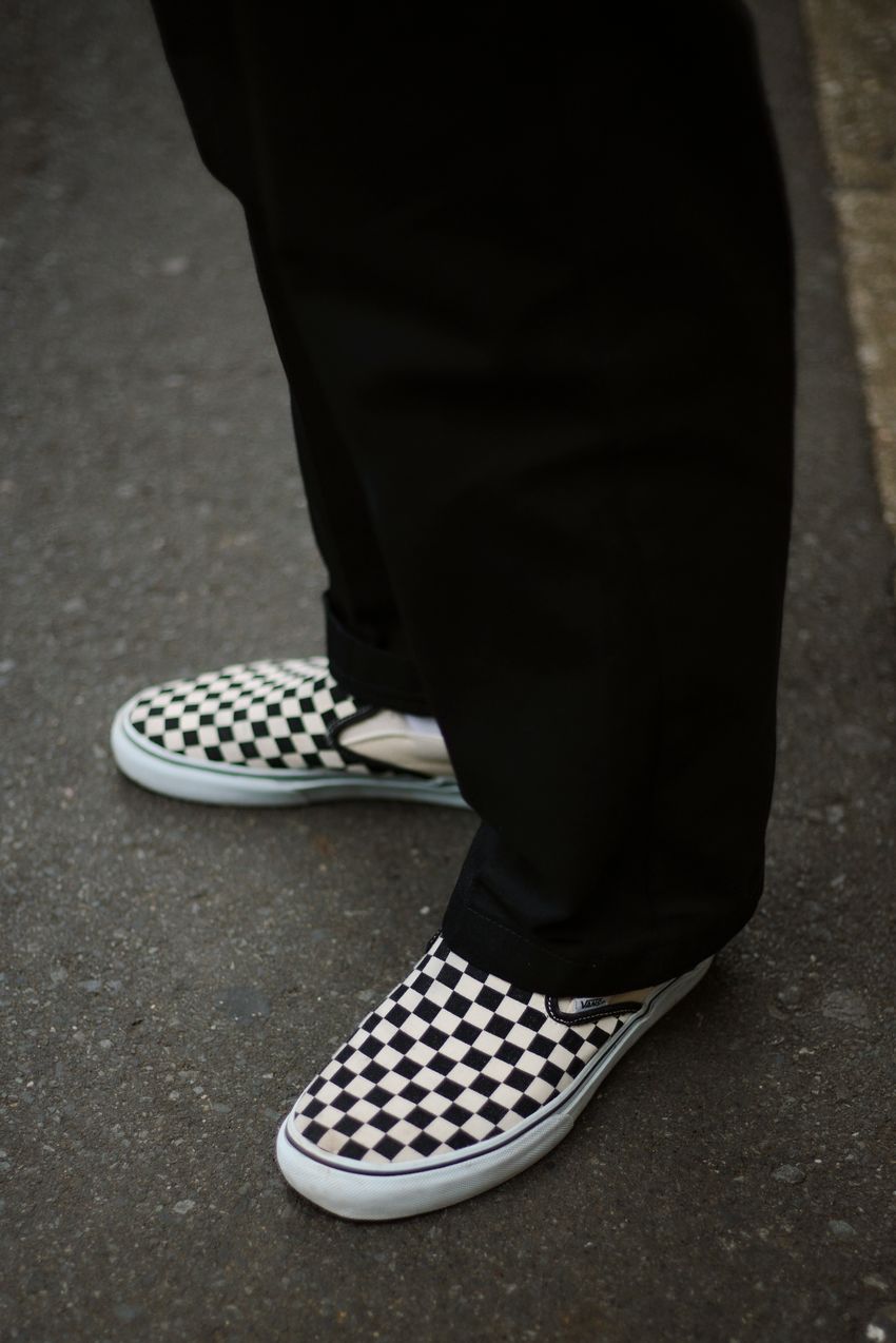 【30〜50代】春の「ディッキーズ」コーデ5選！足元の共通点は“ローテクスニーカー”だった - 7枚目の画像