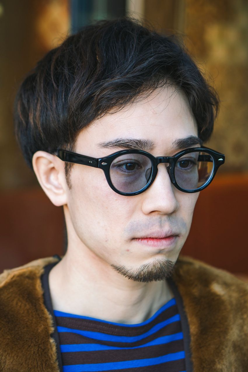 街で目を引く“白パン”集。大人に似合うパンツの合わせ方を5人のコーデ好例で解説 - 13枚目の画像