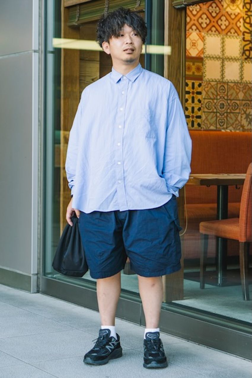 街角に早くも“短パン勢”現る！この時季お洒落に穿くなら、トップスはどうする？ - 2枚目の画像