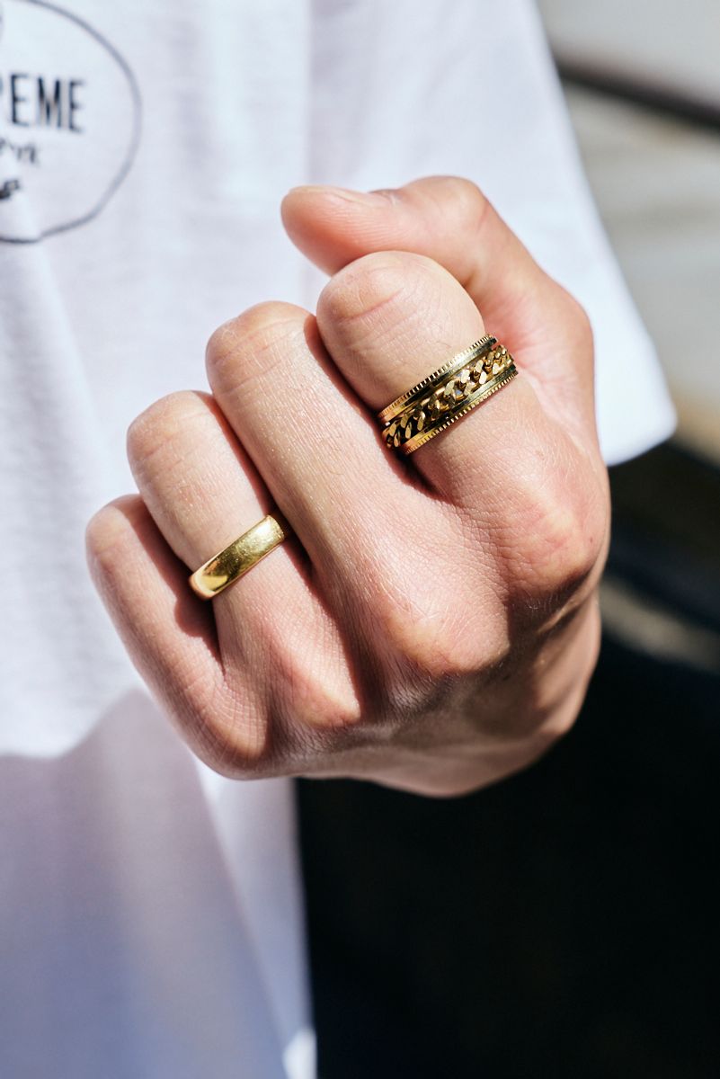 シュプリームのTシャツコーディネート | 260414-0454-43 森田恭平 6枚目の写真