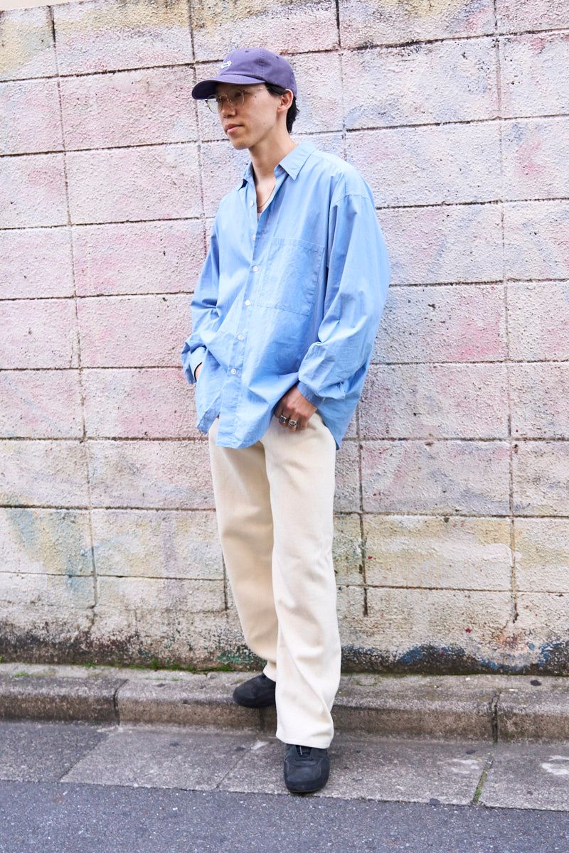 オーラリーのシャツコーディネート | 260420-1221-20 芝田康平 3枚目の写真