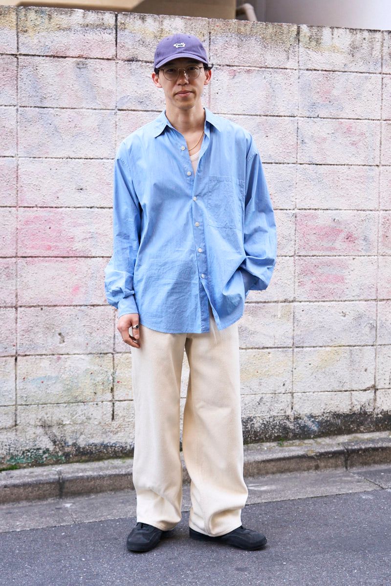 オーラリーのシャツコーディネート | 260420-1221-20 芝田康平