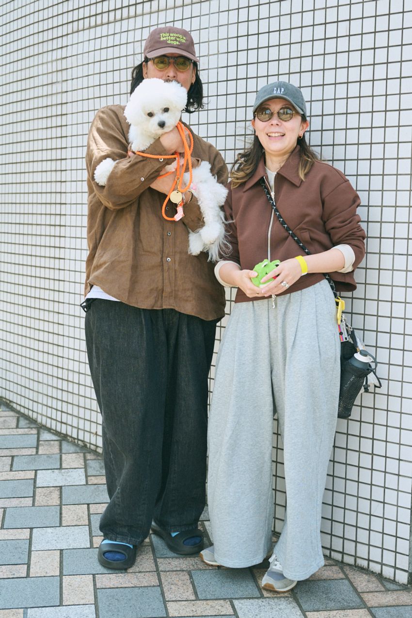 シャツは羽織るか、バンドカラーか。街角スナップに見る「シャツの着こなし」2大潮流を分析！ - 10枚目の画像