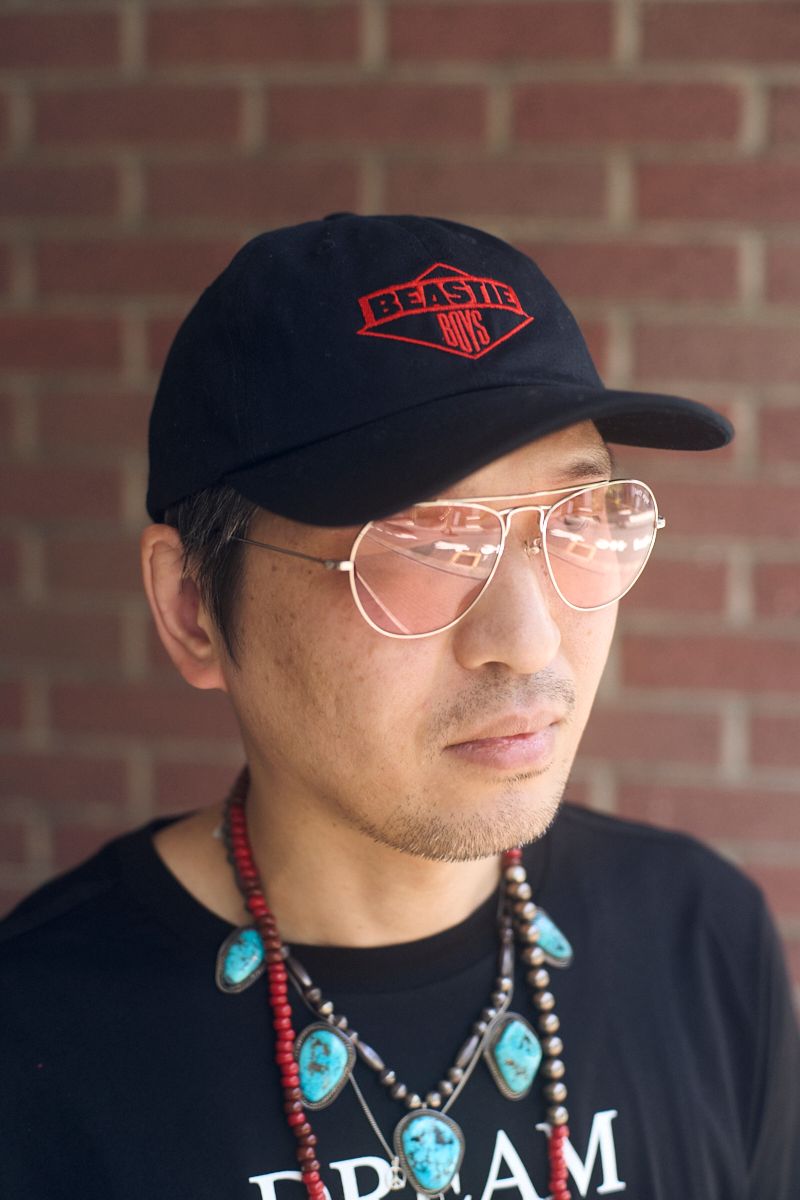 タカヒロミヤシタザソロイスト．のTシャツコーディネート | 260421-1605-51 アキモト 5枚目の写真