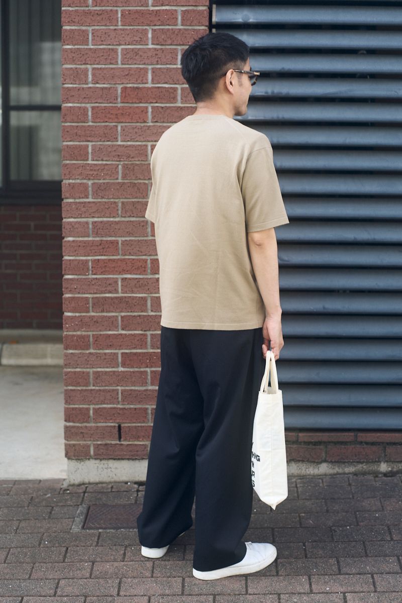 オーラリーのニットコーディネート | 260421-1756-31 久 祐介 5枚目の写真