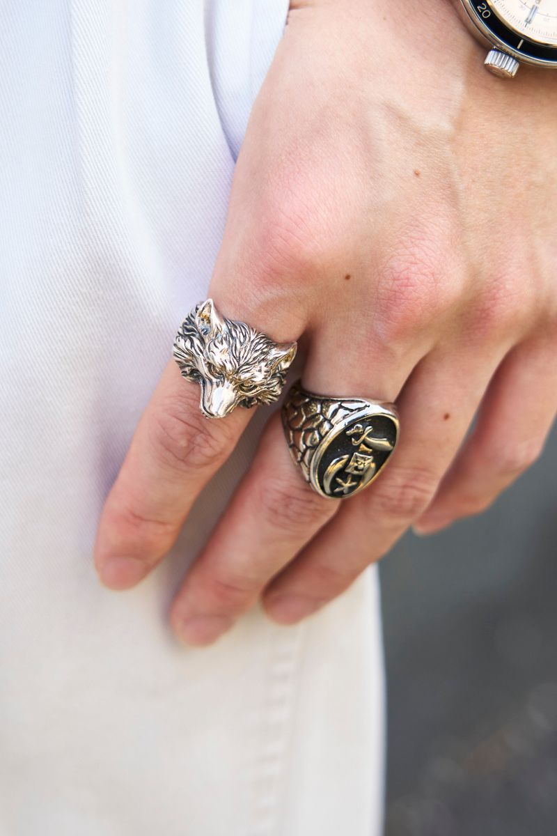 古着のシャツコーディネート | 260422-0942-25 ワタナベ 10枚目の写真