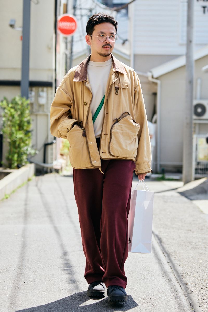 ジャケット ティンバーランド  Tシャツ 無印良品  パンツ ユニクロ  シューズ オニツカタイガー  眼鏡 ジンズ  バッグ 不明