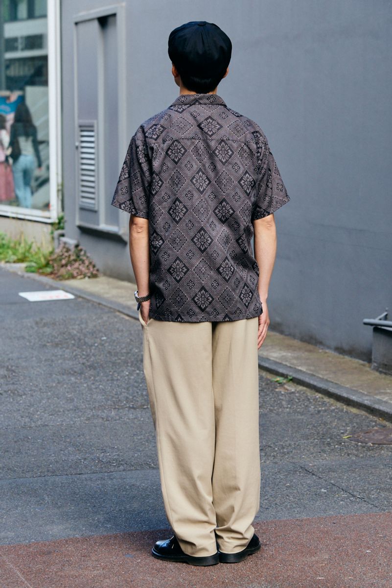 不明のシャツコーディネート | 260422-0457-00 李 明圭 4枚目の写真