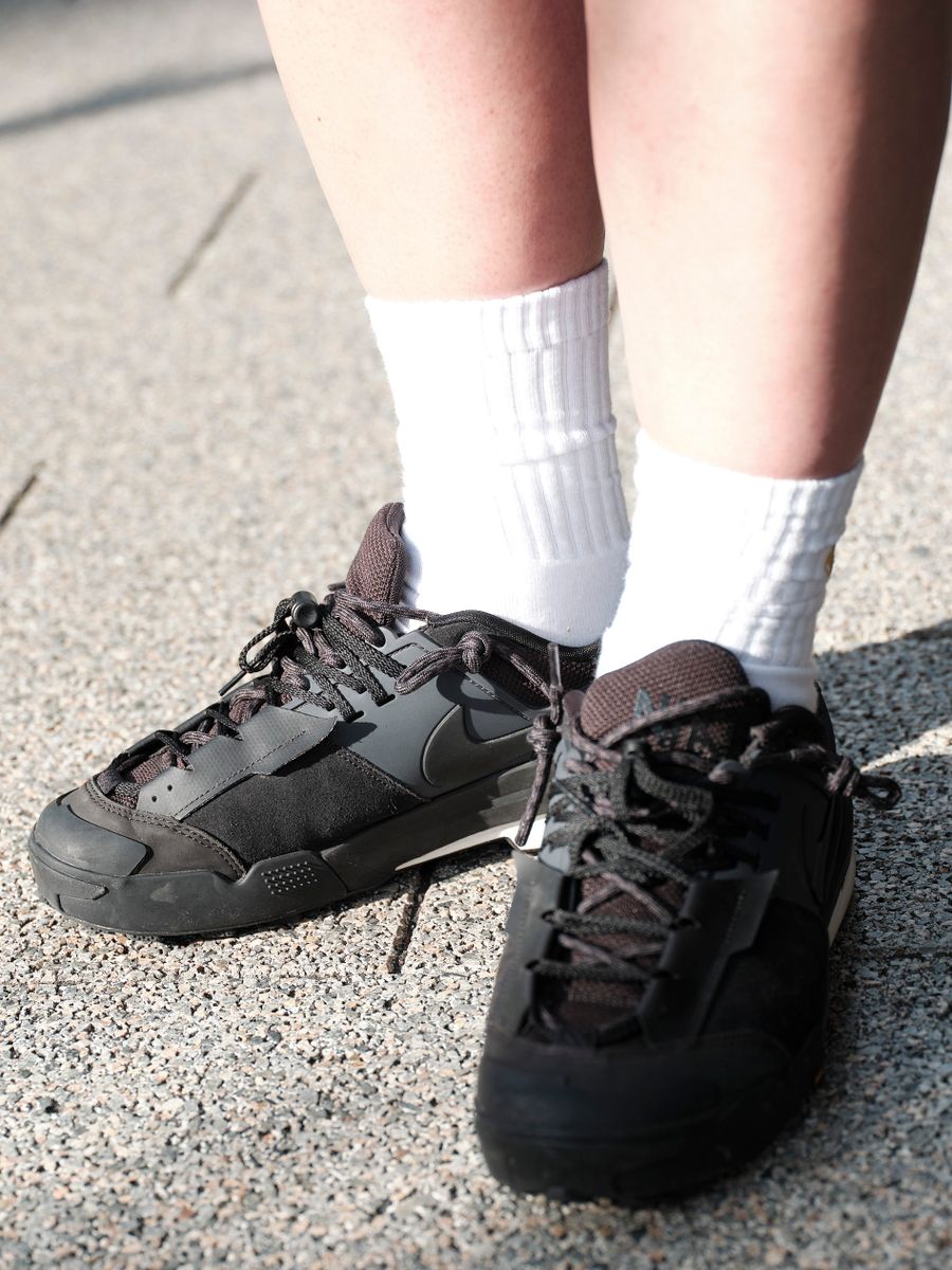 ディバイディッドステイツオブオリーブのスウェットコーディネート | 260424-0927-55 くだもん 6枚目の写真