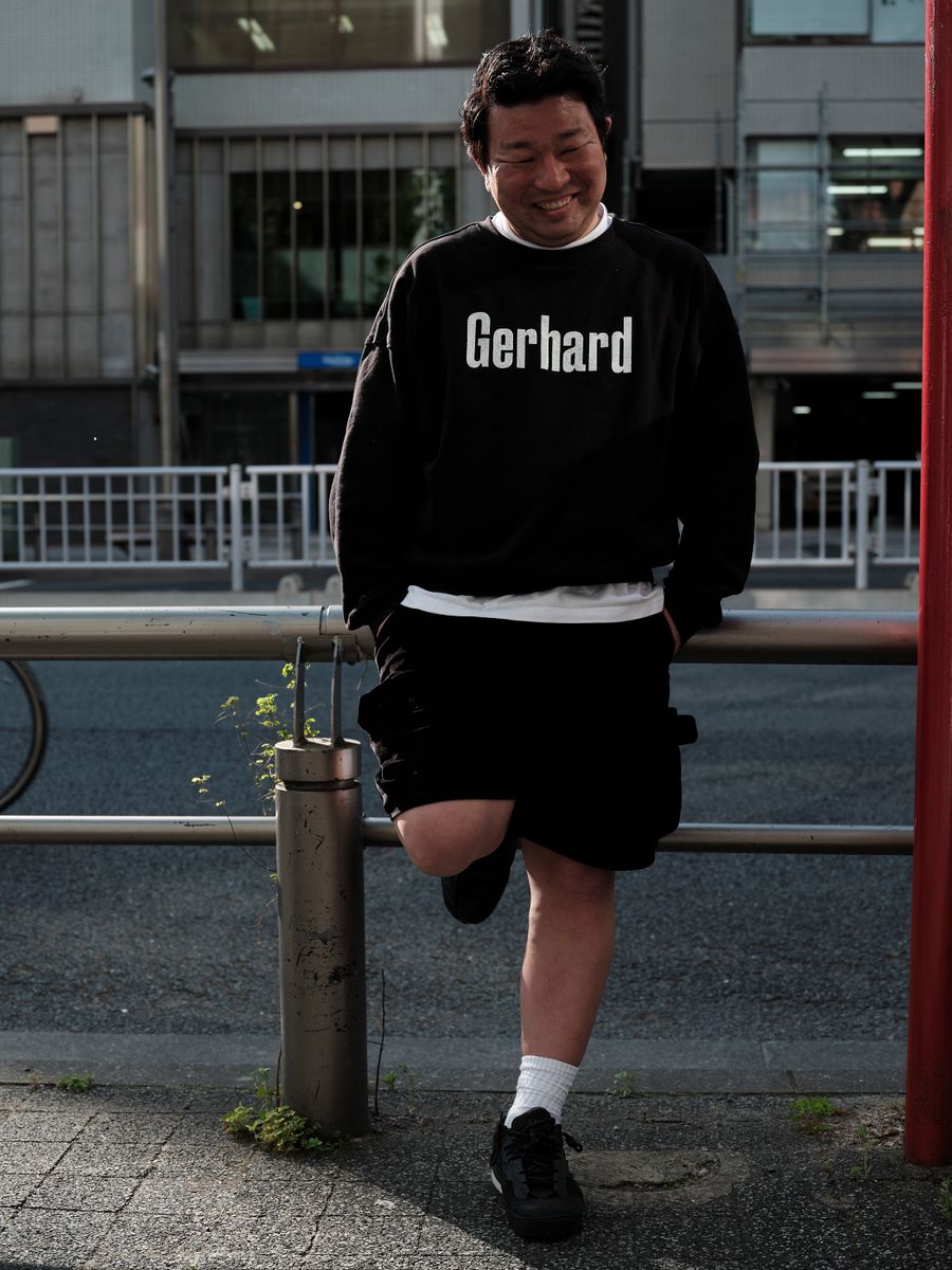 ディバイディッドステイツオブオリーブのスウェットコーディネート | 260424-0927-55 くだもん 3枚目の写真