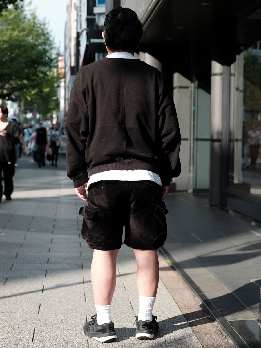 ディバイディッドステイツオブオリーブのスウェットコーディネート | 260424-0927-55 くだもん 4枚目の写真