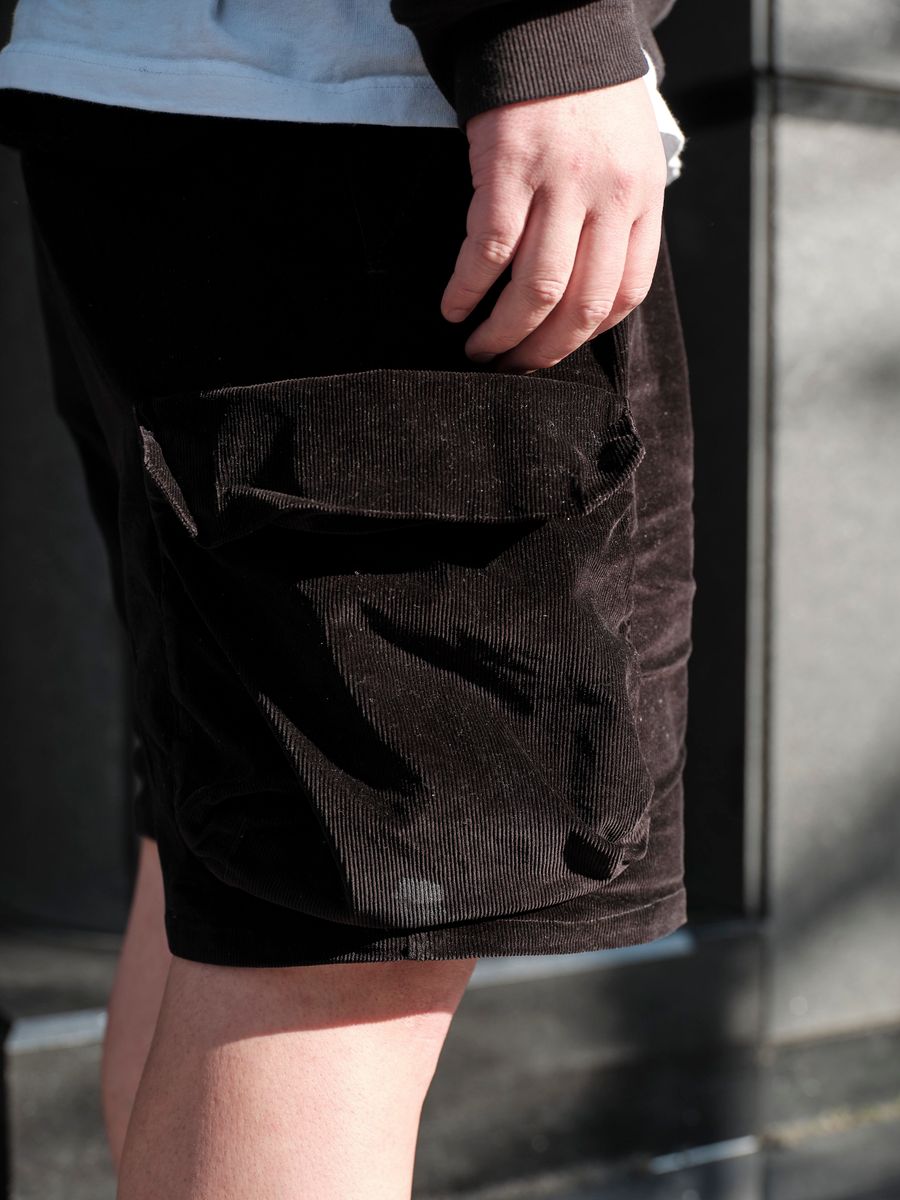 ディバイディッドステイツオブオリーブのスウェットコーディネート | 260424-0927-55 くだもん 5枚目の写真