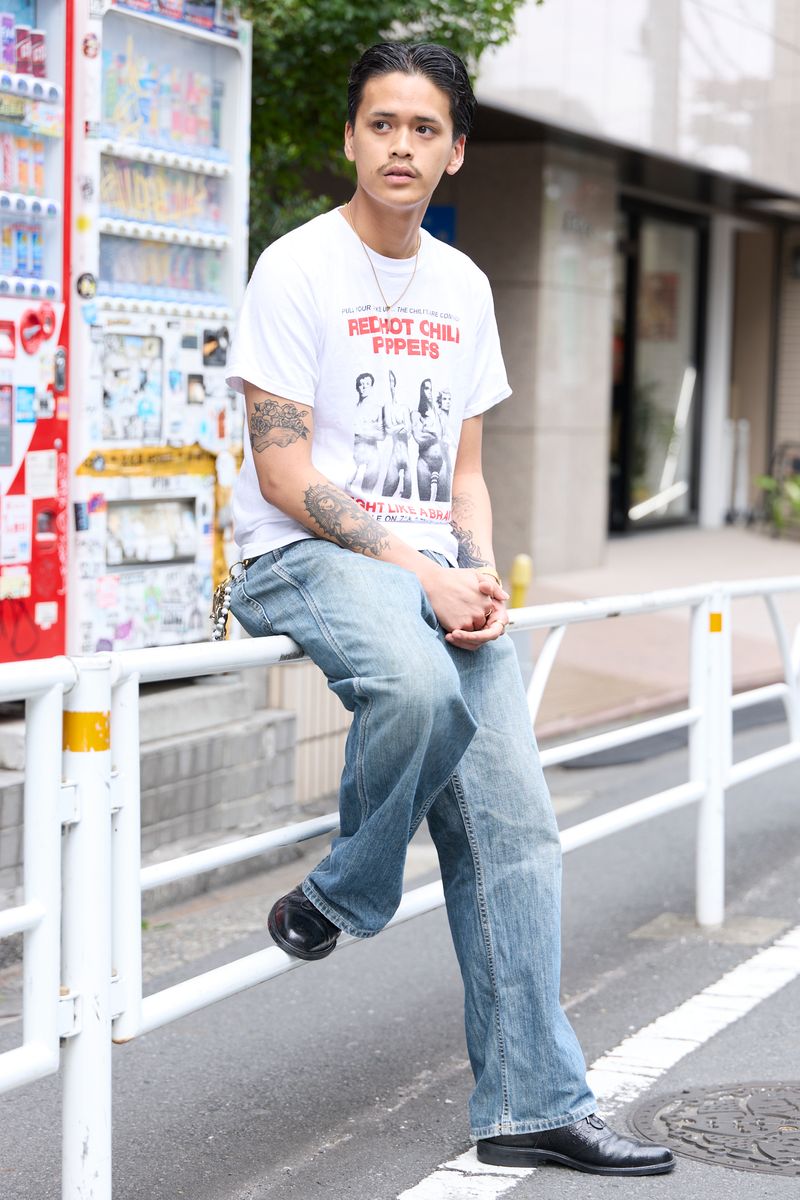 不明のTシャツコーディネート | 260427-1126-53 サントスケルビン 3枚目の写真