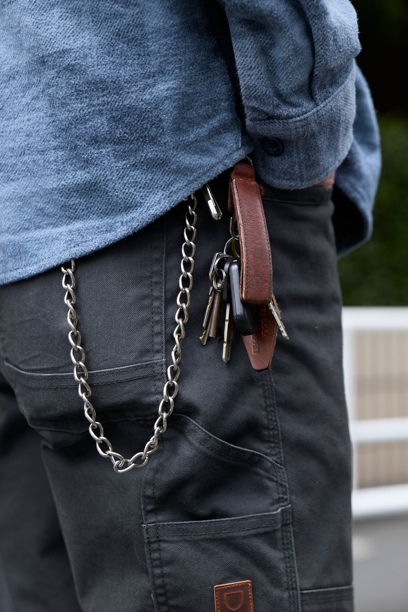 ブリクストンのシャツコーディネート | 260427-1138-01 うらべしんせい 7枚目の写真