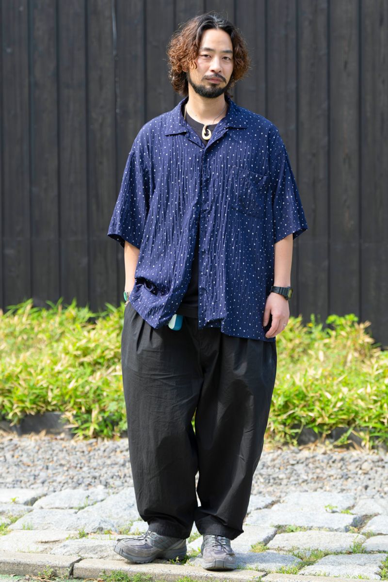 ポータークラシックのシャツコーディネート | 260428-0934-06 豊島慎一郎