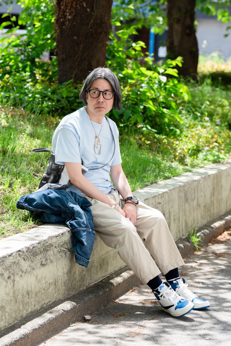 ウィークエンド×シークエルのTシャツコーディネート | 260428-0948-49 坂本憲治 2枚目の写真