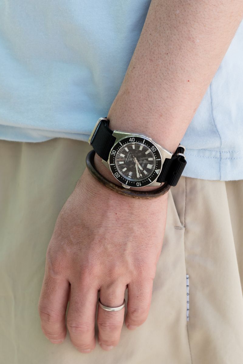 ウィークエンド×シークエルのTシャツコーディネート | 260428-0948-49 坂本憲治 11枚目の写真