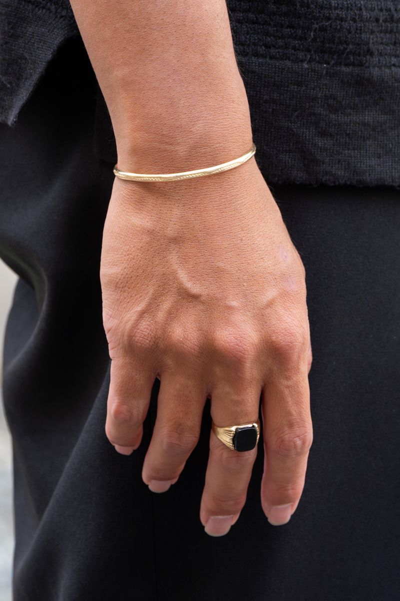 ヴァンドリのシャツコーディネート | 260428-1004-06 岩谷一樹 6枚目の写真