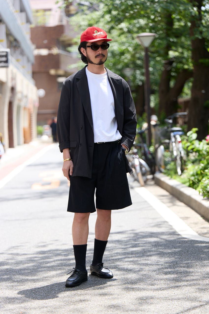 白Tは“長袖使い”がお洒落の決め手！ 街のファッション巧者から学ぶ夏の着こなしテク - 4枚目の画像