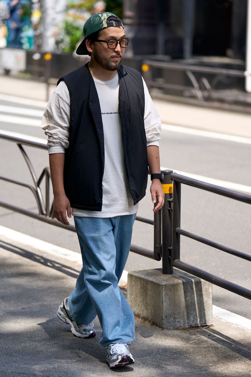「みんな何をどう被る？」35歳からの“キャップスタイル”を街ゆく5名の大人で検証 - 2枚目の画像